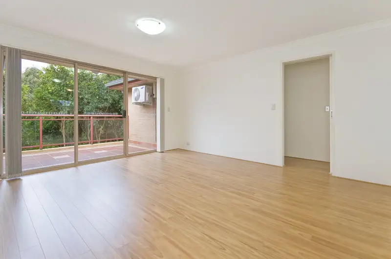 4/10 Gordon Avenue, Chatswood Sold by Shead Property - image 1