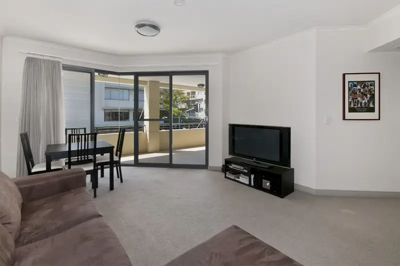 2/10 Darley Road, Manly Sold by Shead Property - image 1