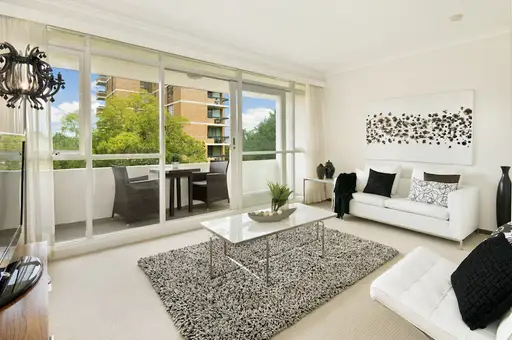 10/1 Milner Crescent, Wollstonecraft Sold by Shead Property