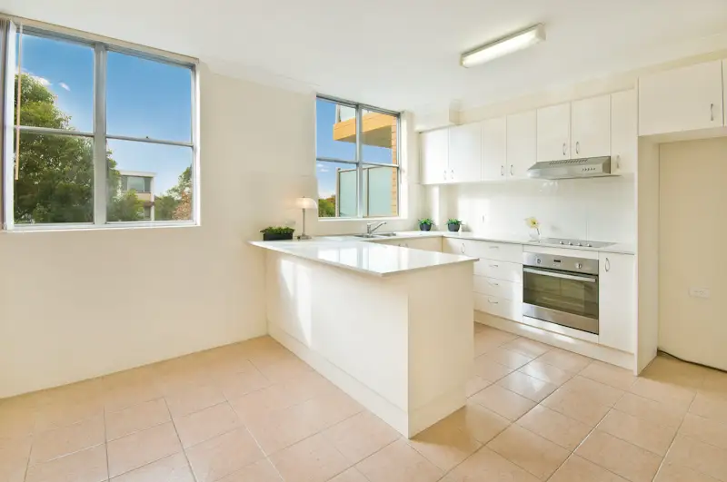28/43 Johnson Street, Chatswood Sold by Shead Property - image 1