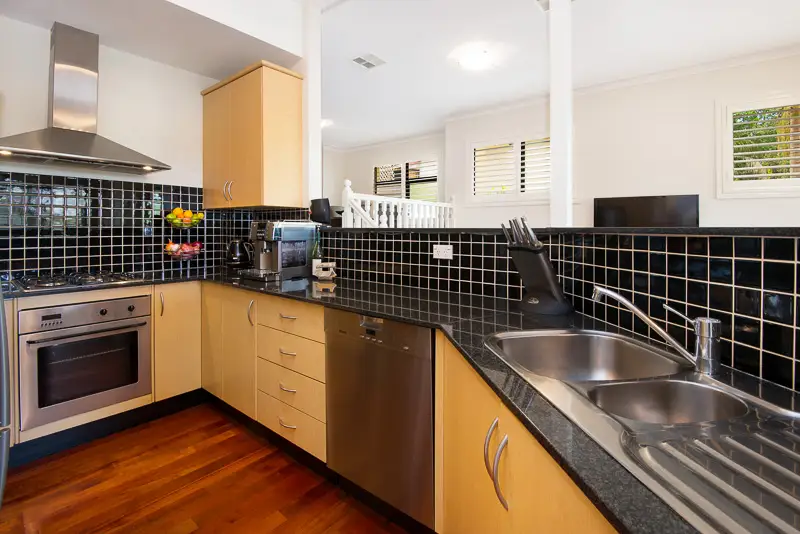 38 Hawthorne Avenue, Chatswood Sold by Shead Property - image 1