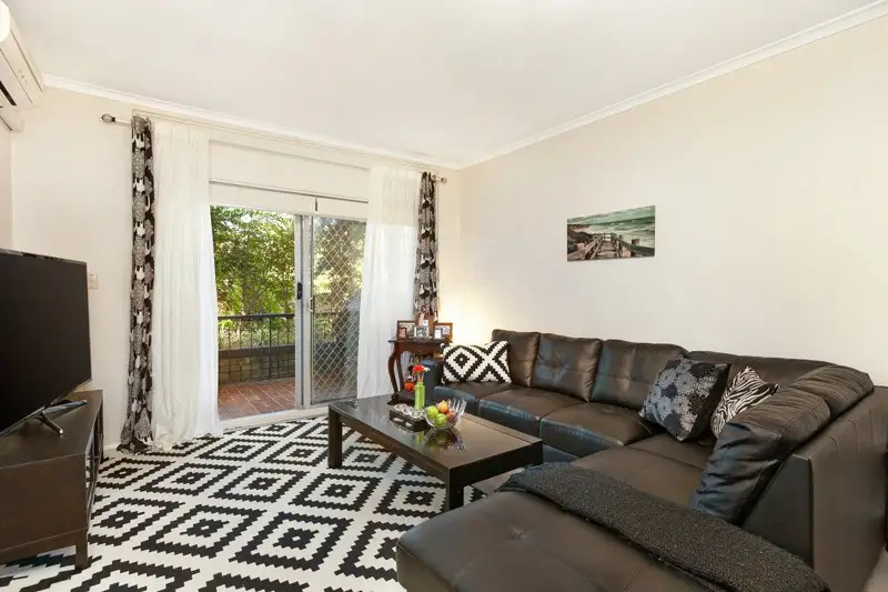 4/2 Bowen Street, Chatswood Sold by Shead Property - image 1