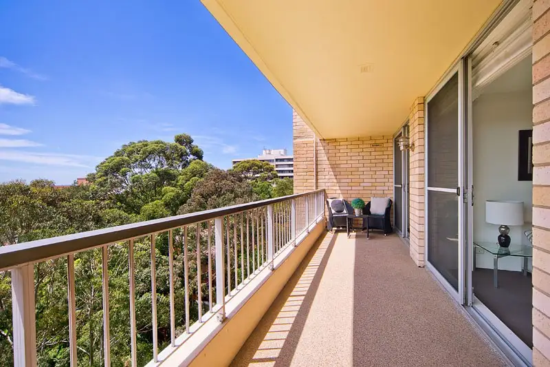 902/4 Francis Road, Artarmon Sold by Shead Property - image 1