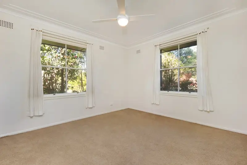 77 Beaconsfield Road, Chatswood Sold by Shead Property - image 1