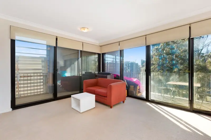 23/52 Regent Street, Chippendale Sold by Shead Property - image 1