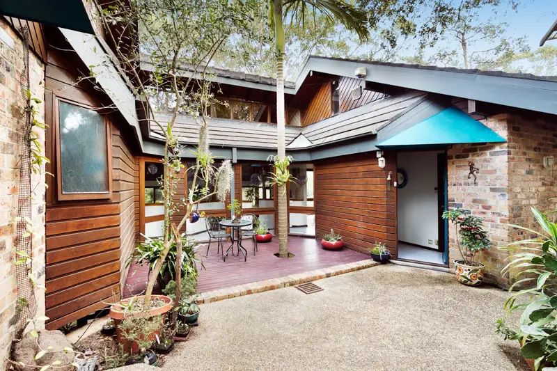 5 Harnett Place, Chatswood Sold by Shead Property - image 1