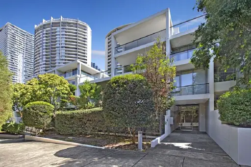 18/1 Day Street, Chatswood Sold by Shead Property