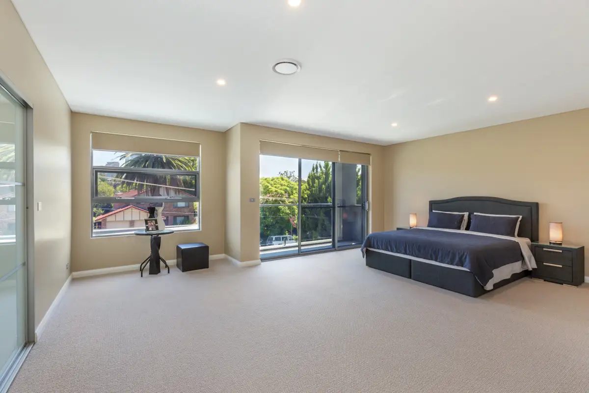 13 Chatswood Avenue, Chatswood Sold by Shead Property - image 1