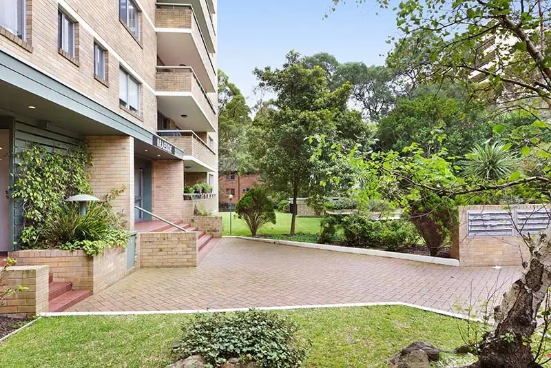 7/5 Broughton Road, Artarmon Sold by Shead Property - image 1