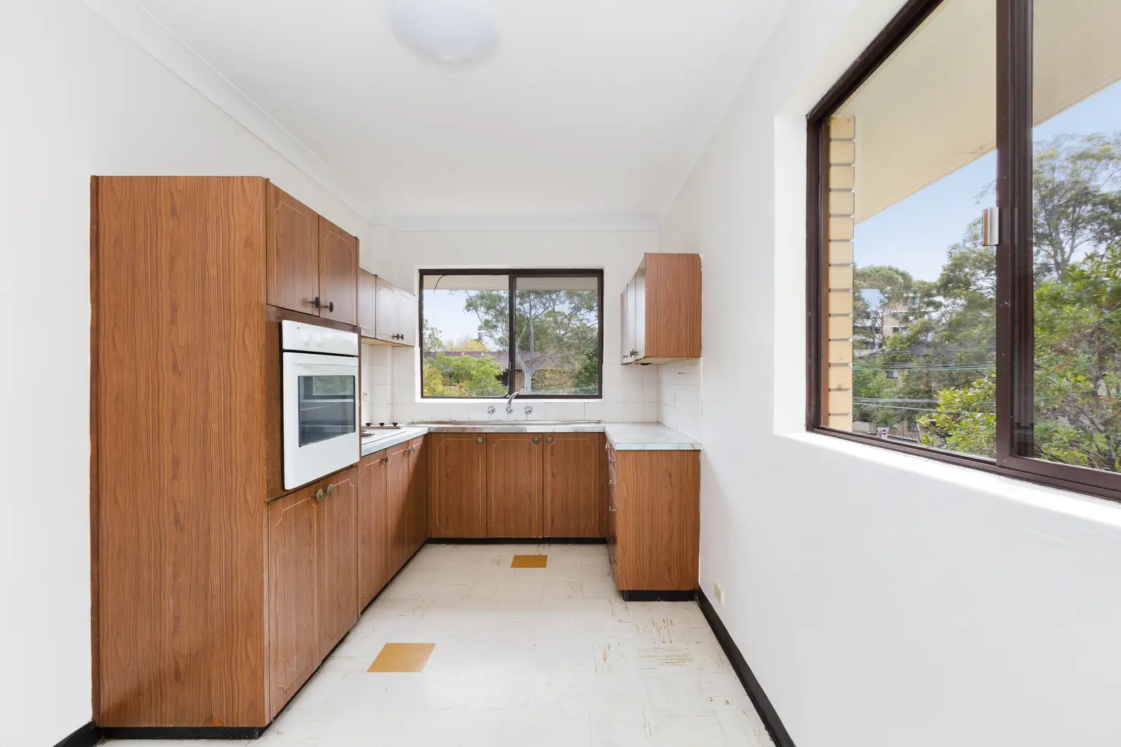 9/10 Broughton Road, Artarmon Sold by Shead Property - image 1