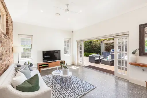 2B Wandella Avenue, Roseville Sold by Shead Property