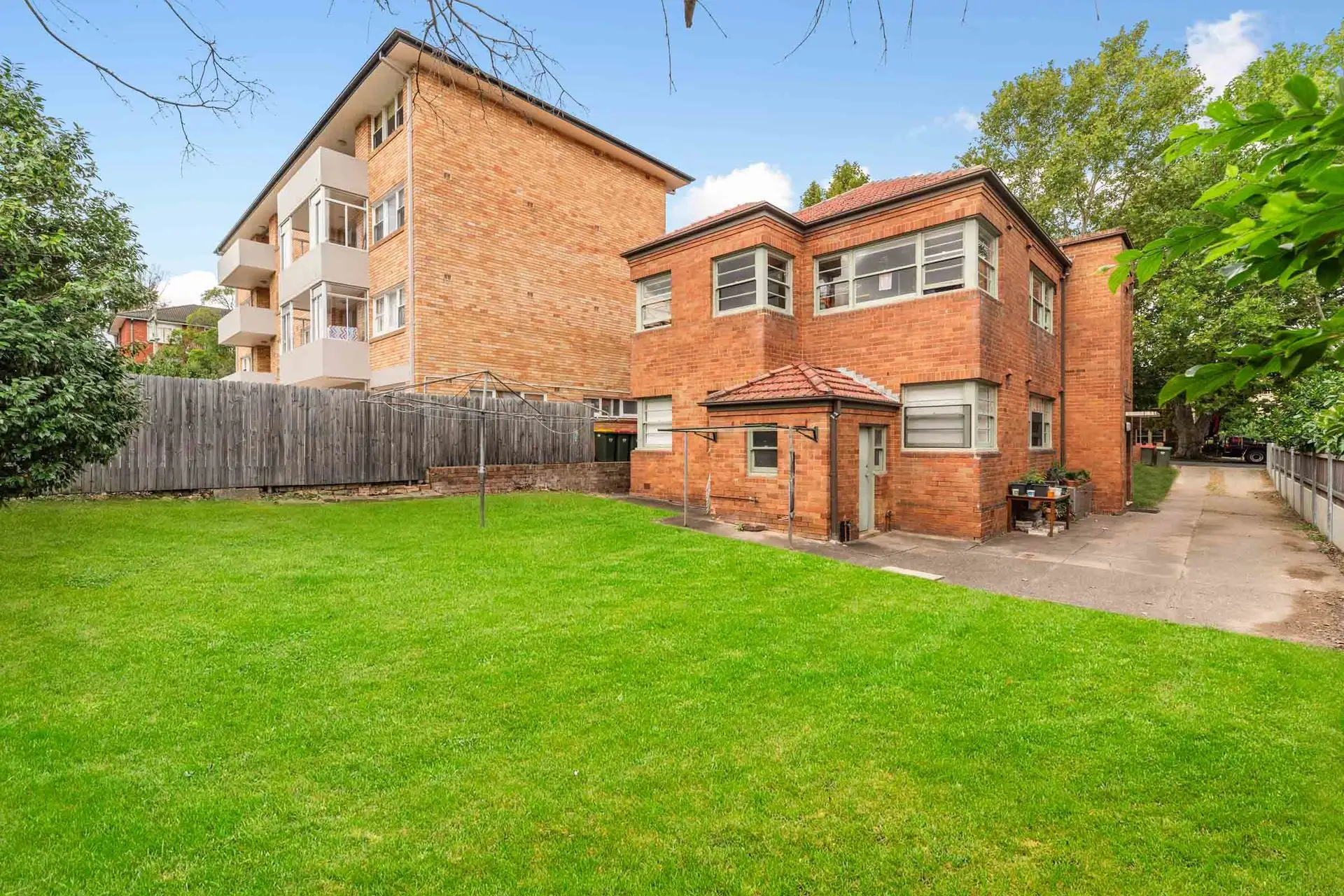 2/211 Victoria Avenue, Chatswood Sold by Shead Property - image 1