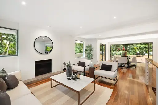 6 Lone Pine Avenue, Chatswood Sold by Shead Property