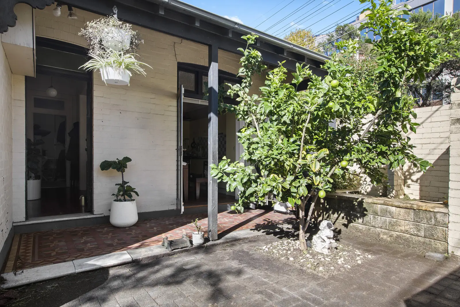 37 Atchison Street, Crows Nest Sold by Shead Property - image 1