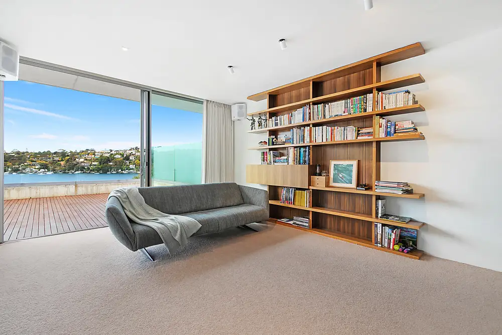7 The Tor Walk, Castlecrag Sold by Shead Property - image 1