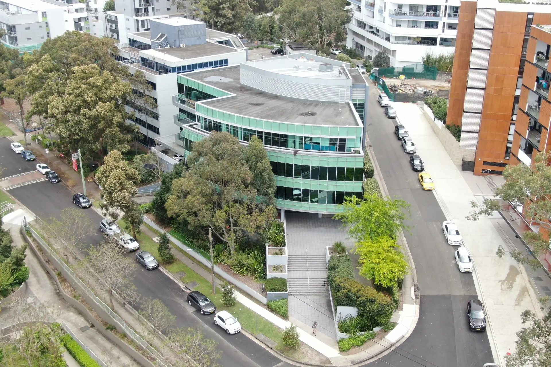 Gordon Leased by Shead Property - image 1