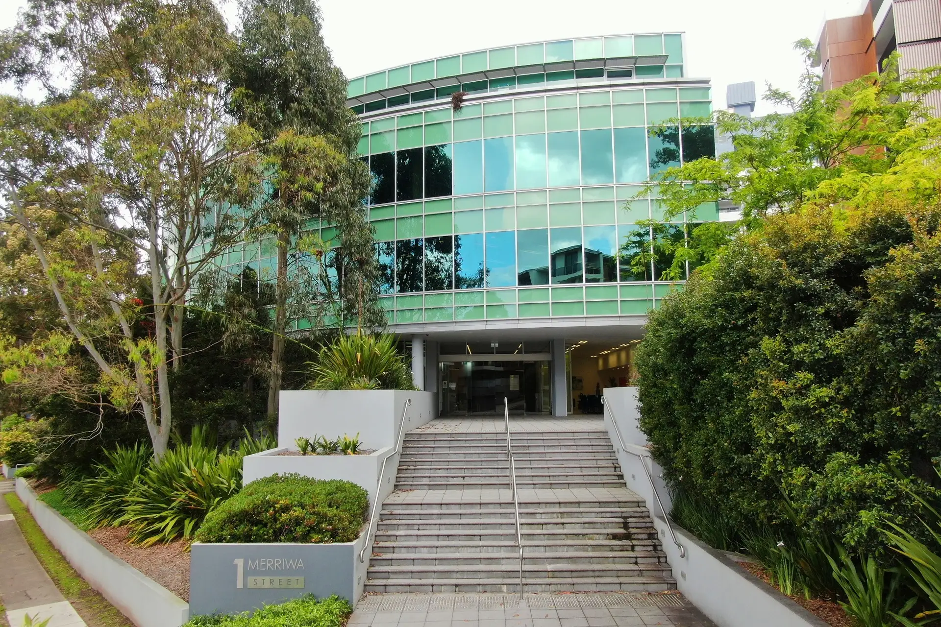 Gordon Leased by Shead Property - image 1