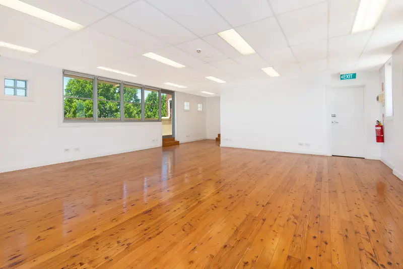 Crows Nest Leased by Shead Property - image 1