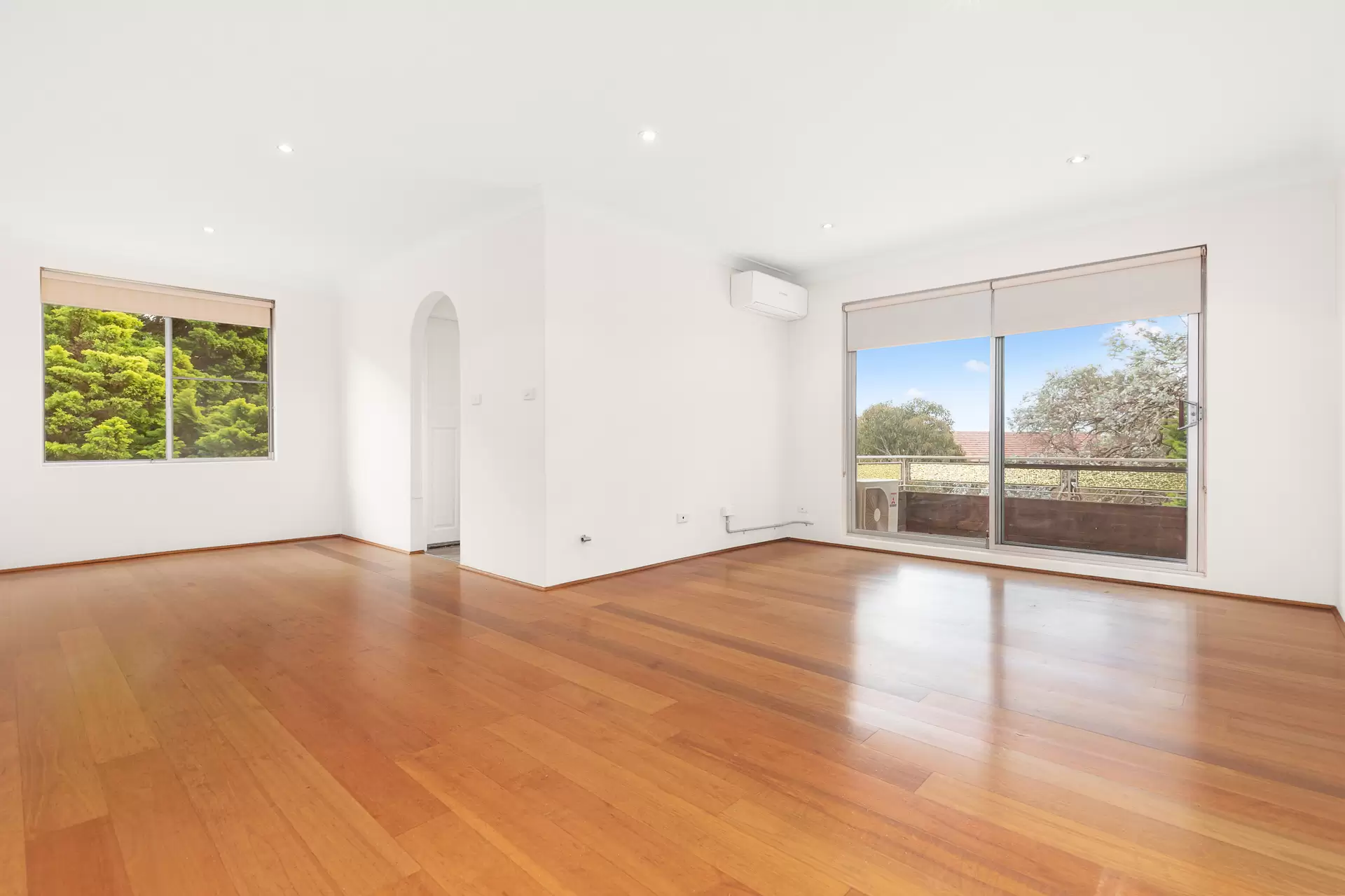 Willoughby Leased by Shead Property - image 1