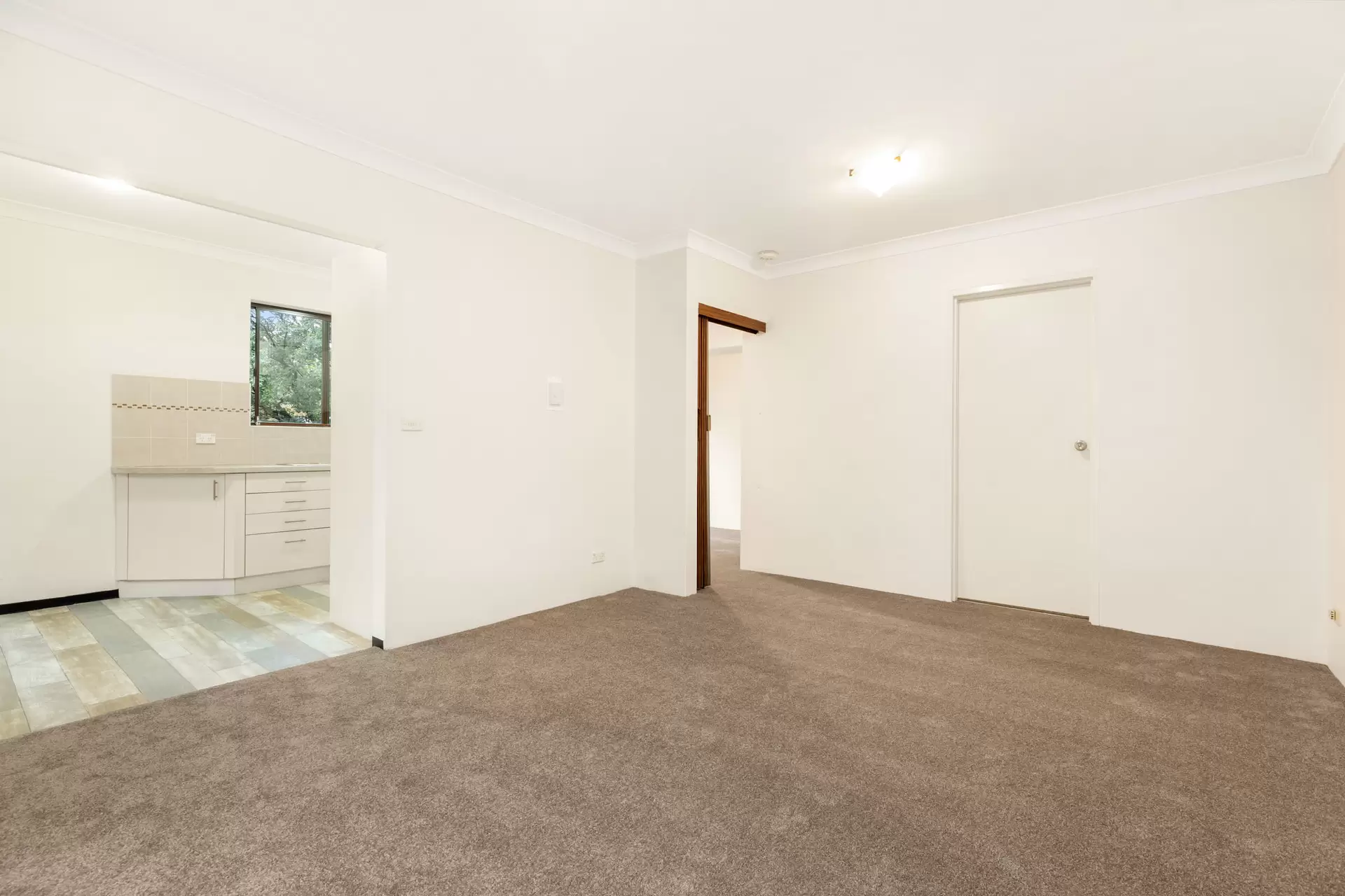 Crows Nest Leased by Shead Property - image 1