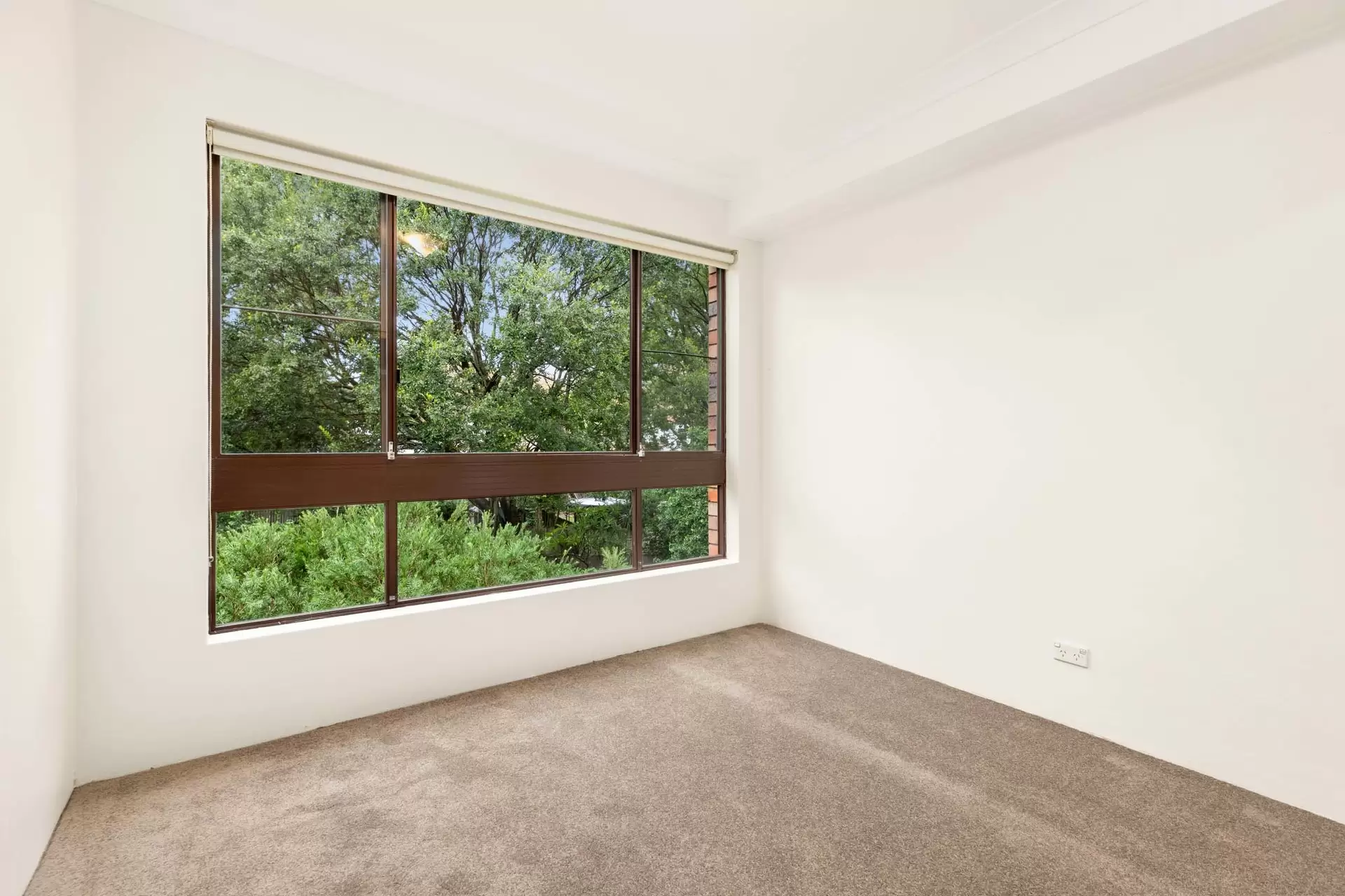 Crows Nest Leased by Shead Property - image 1