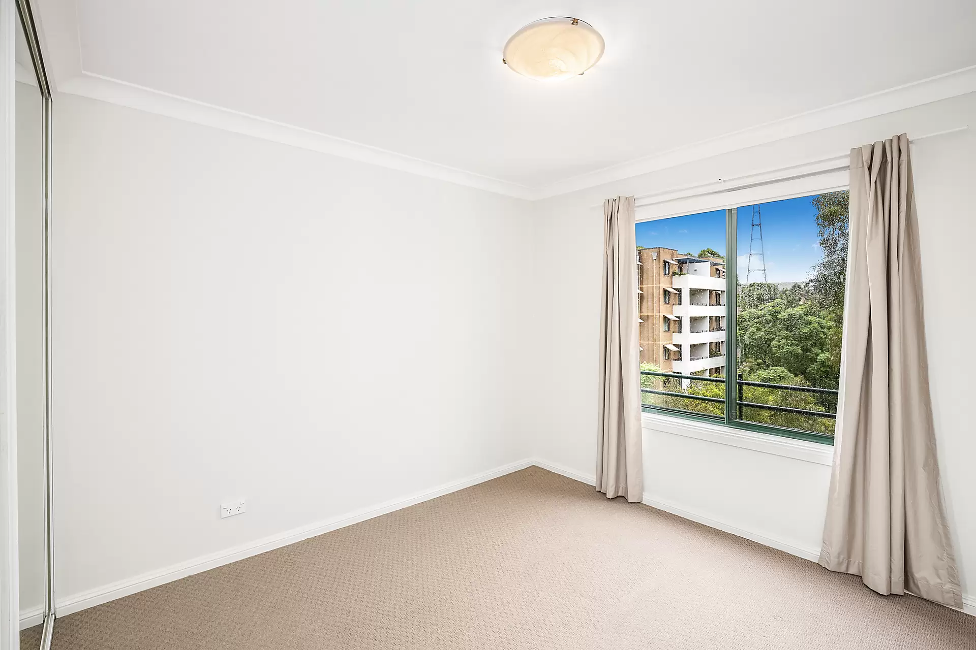 Chatswood Leased by Shead Property - image 1