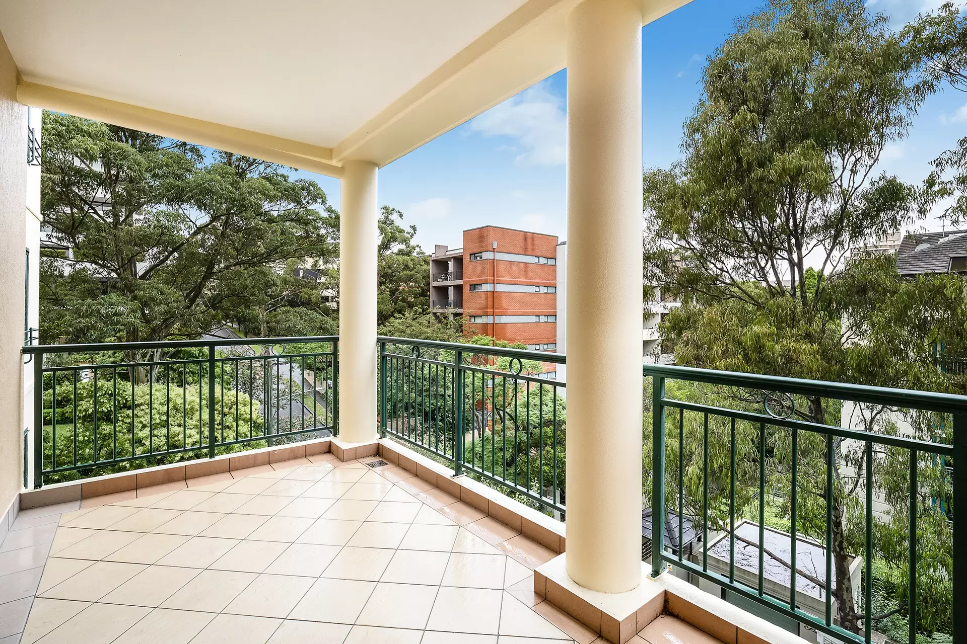 Chatswood Leased by Shead Property - image 1