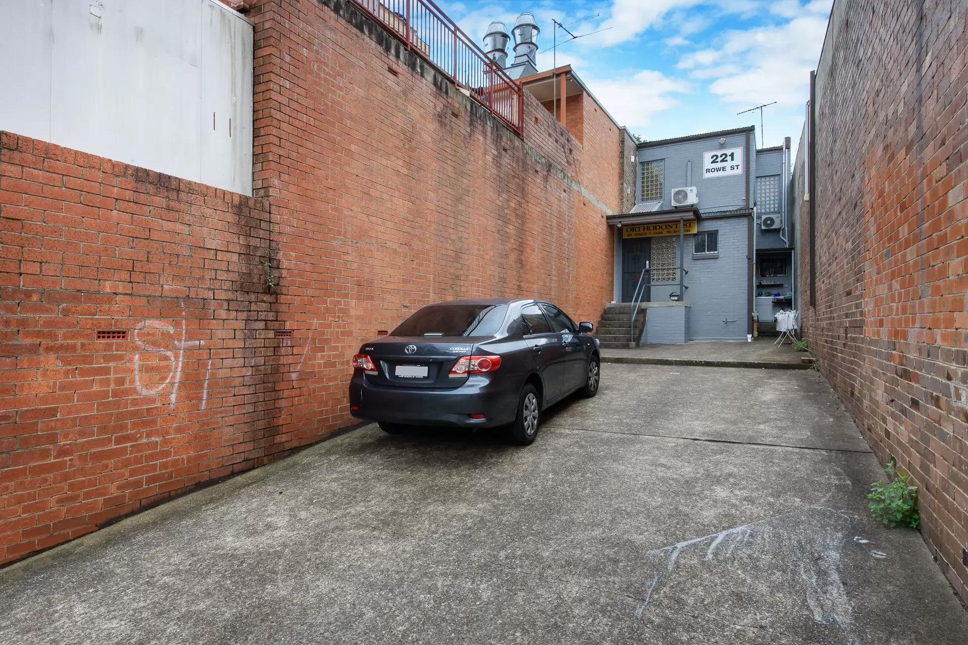 Eastwood Leased by Shead Property - image 1