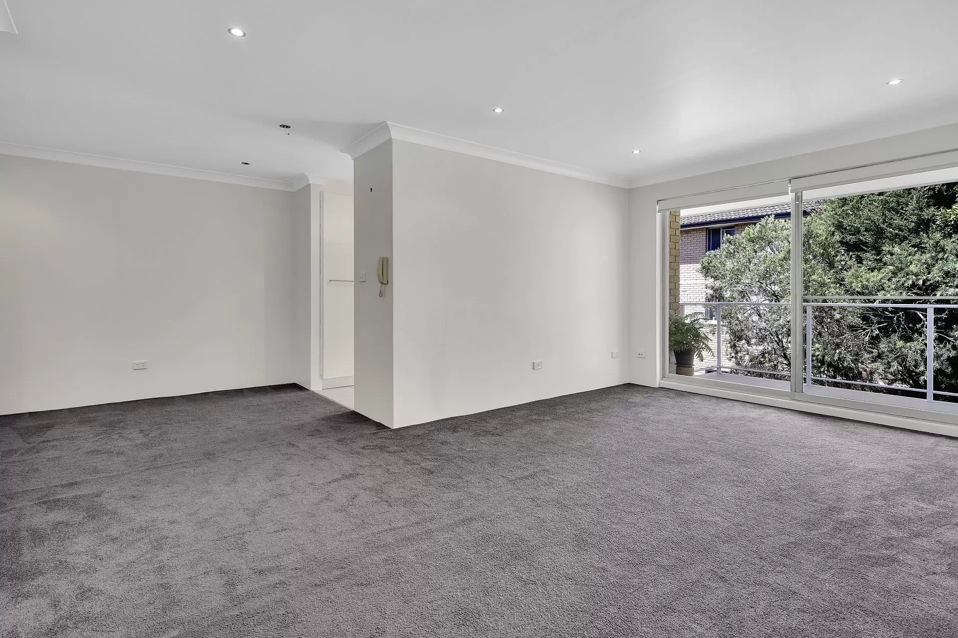 Willoughby Leased by Shead Property - image 1