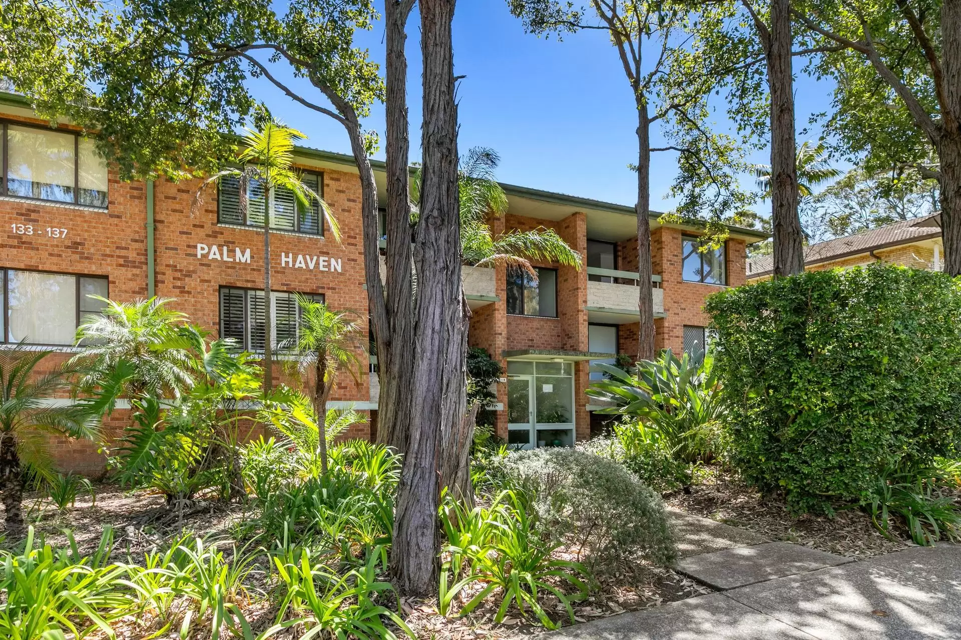8/133-137 Burns Bay Road, Lane Cove Sold by Shead Property - image 1