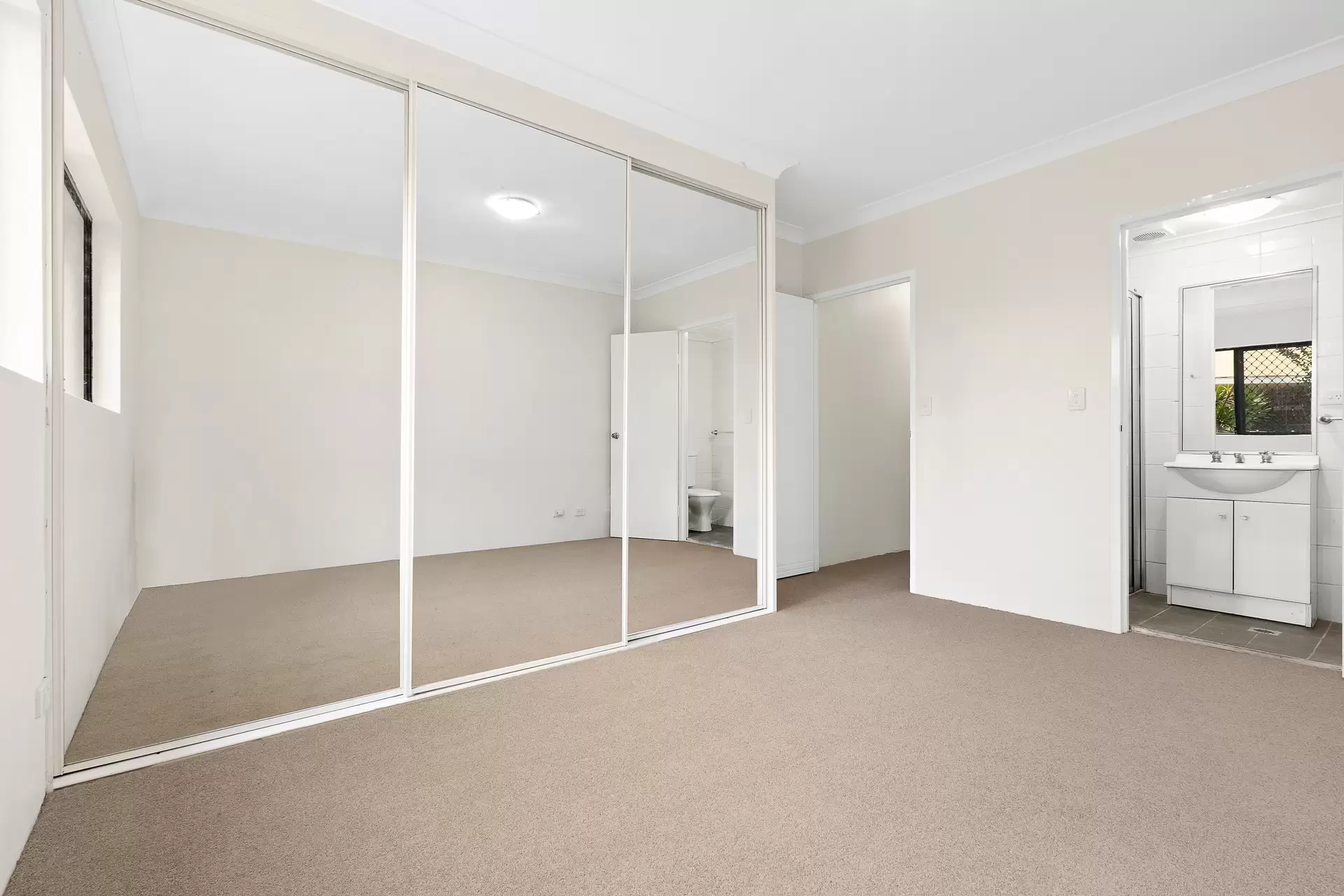 Chatswood Leased by Shead Property - image 1