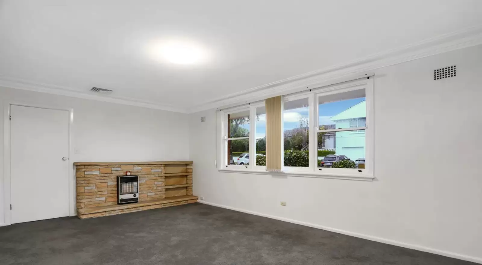 Killarney Heights Leased by Shead Property - image 1