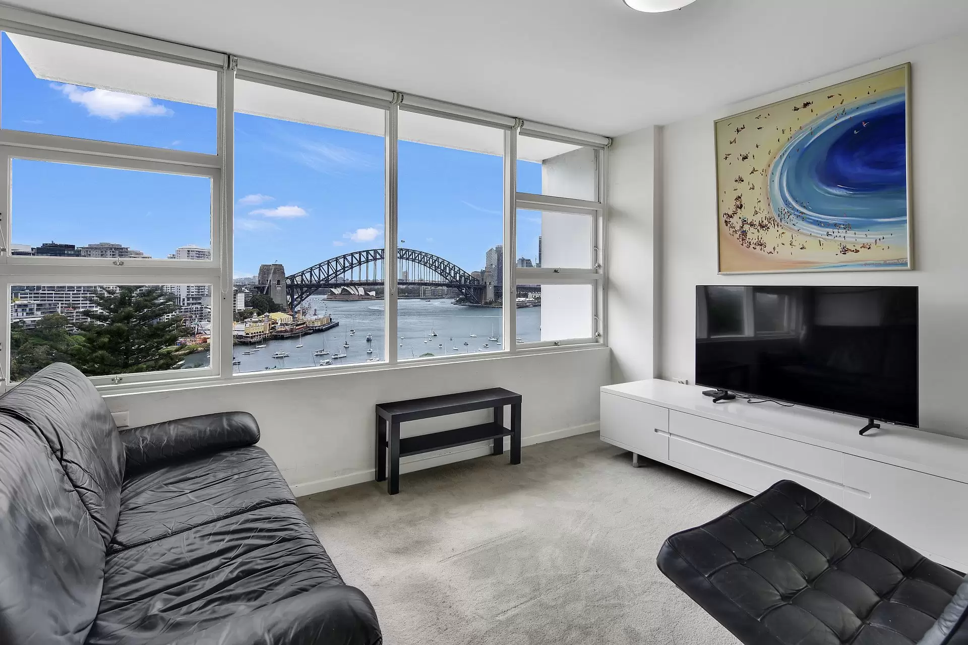 Lavender Bay Leased by Shead Property - image 1