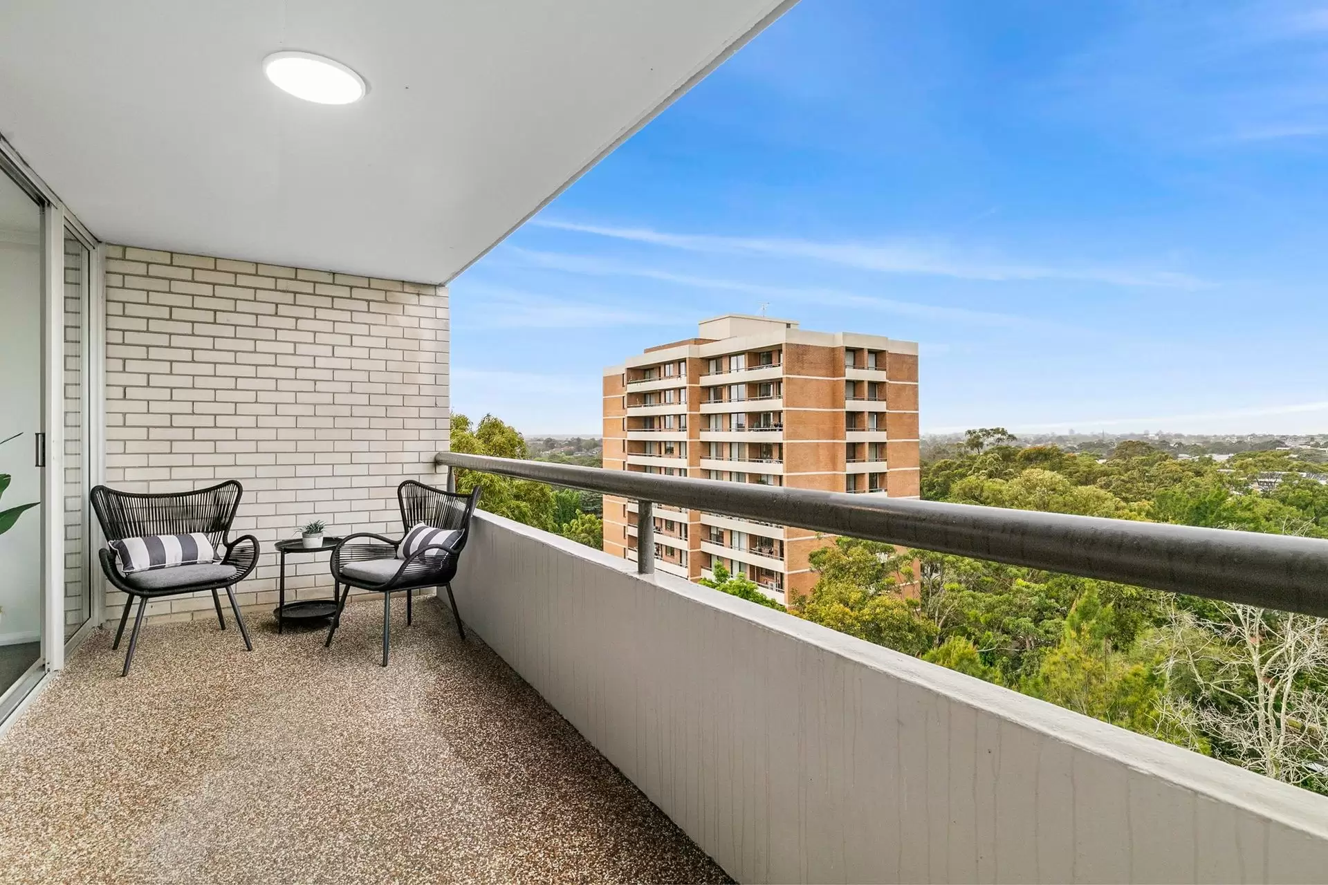 805/4 Broughton Road, Artarmon Auction by Shead Property - image 1