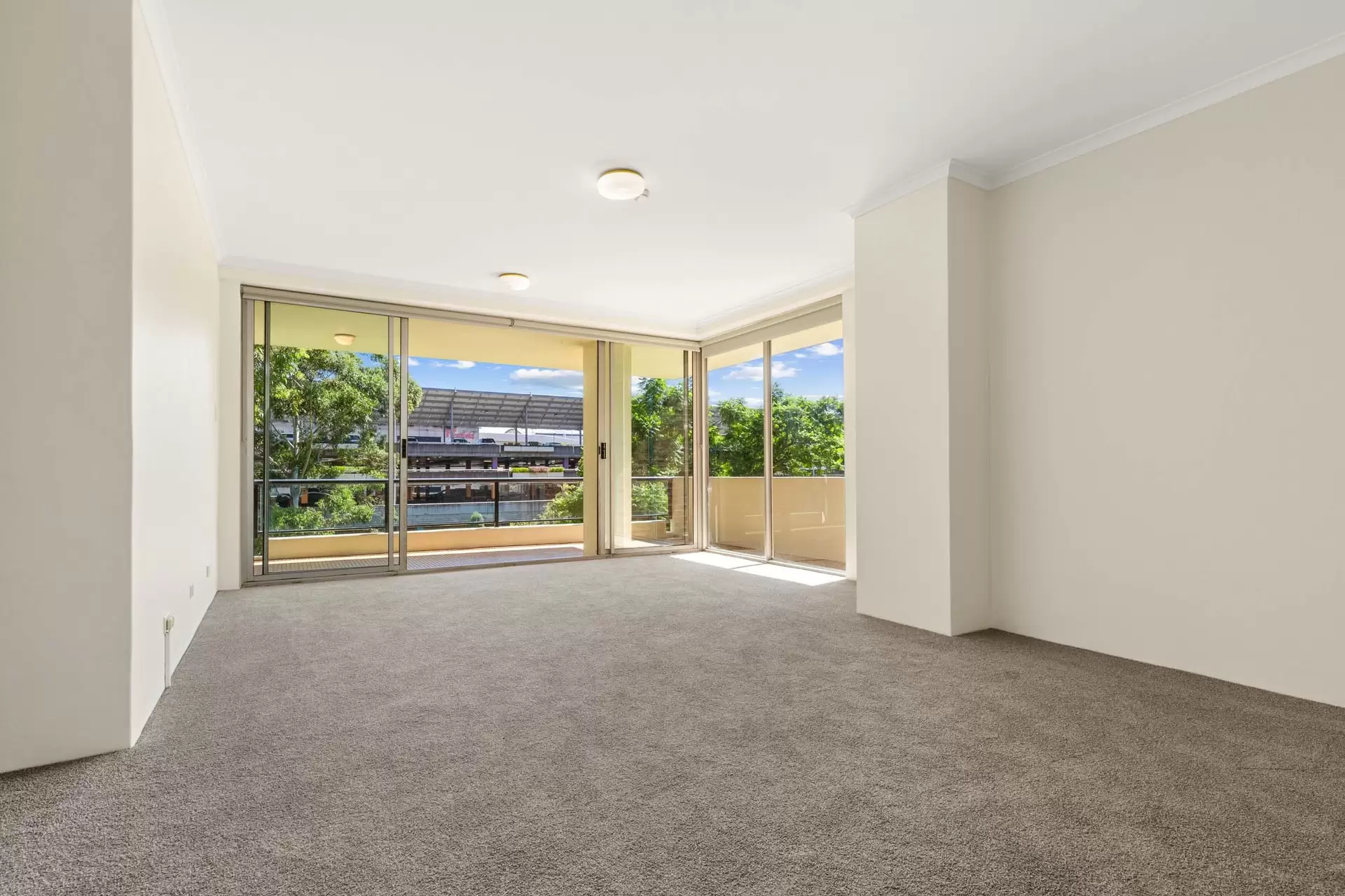 Chatswood Leased by Shead Property - image 1