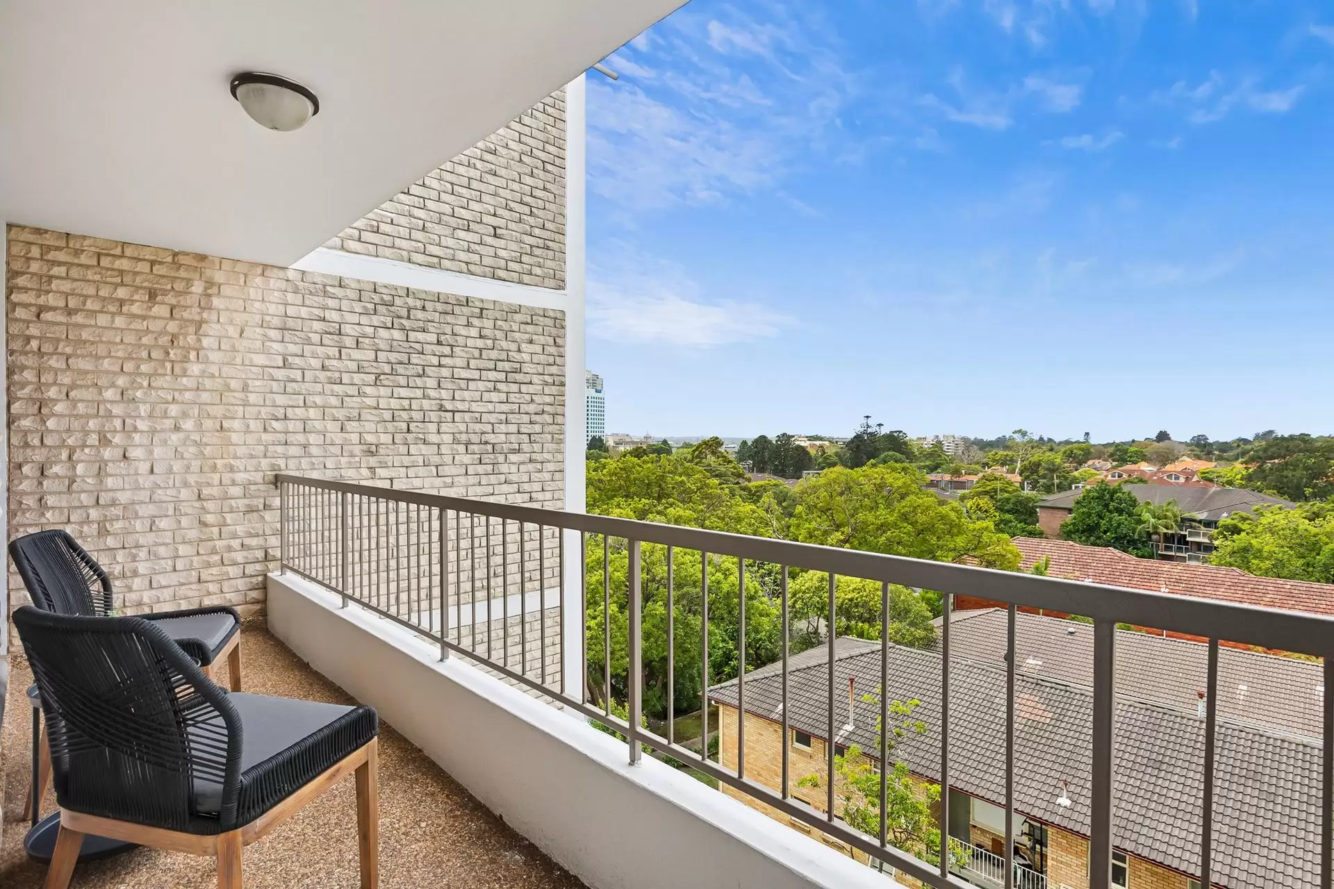 5H/8-12 Sutherland Road, Chatswood Auction by Shead Property - image 1