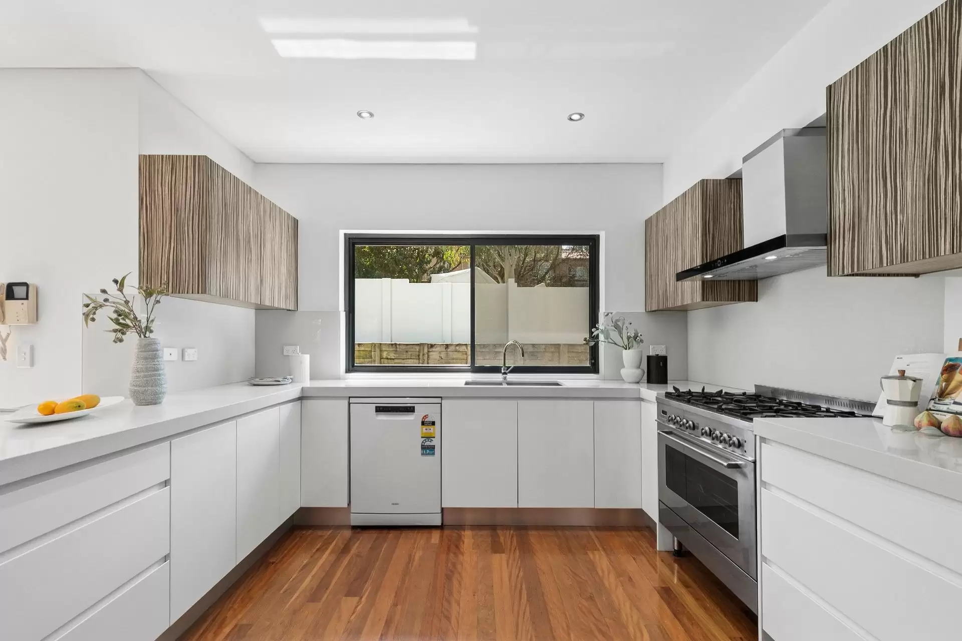 17 Small Street, Willoughby Sold by Shead Property - image 1