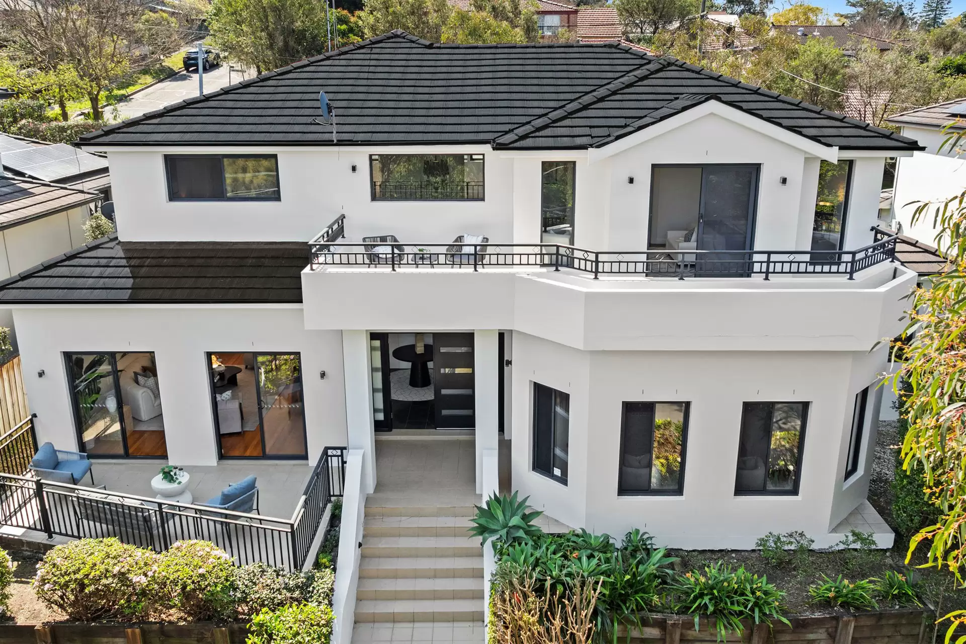 17 Small Street, Willoughby Sold by Shead Property - image 1