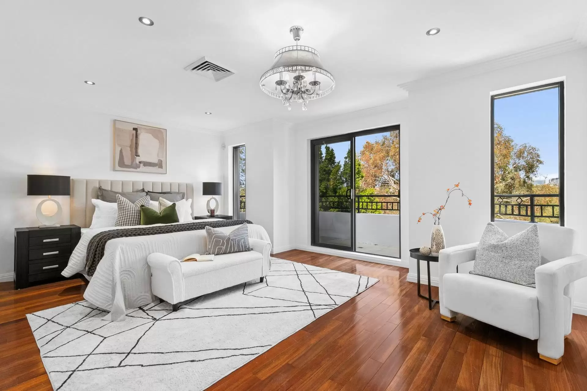 17 Small Street, Willoughby Sold by Shead Property - image 1