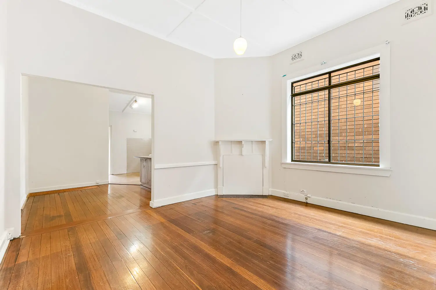 Willoughby Leased by Shead Property - image 1