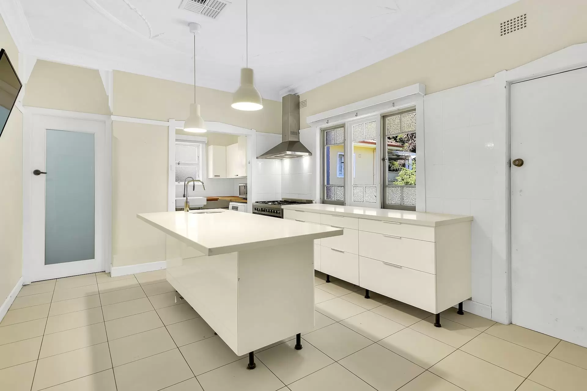 Chatswood Leased by Shead Property - image 1
