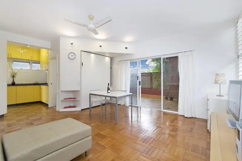 10/4 Hayes Street, Neutral Bay Sold by Shead Property - image 1