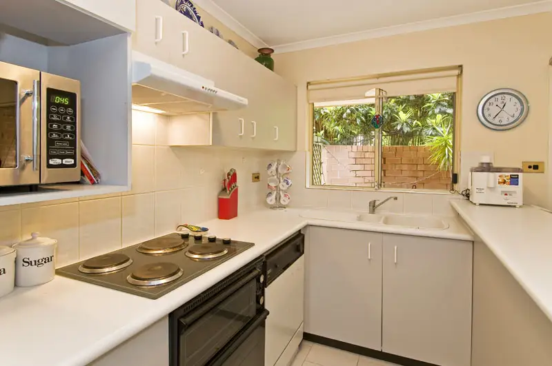 8/16 Bardwell Road, Mosman Sold by Shead Property - image 1
