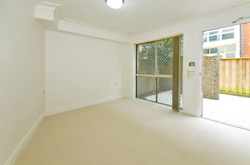 2/5 Help Street, Chatswood Sold by Shead Property - image 1