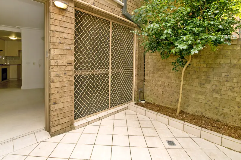 2/5 Help Street, Chatswood Sold by Shead Property - image 1