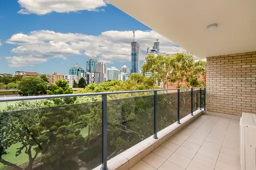 40/35 Orchard Road, Chatswood Sold by Shead Property